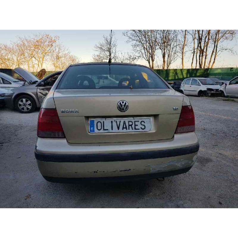 volkswagen bora berlina (1j2) conceptline   |   05.00 - 12.05 | 2000 - 2005 | 105 cv / 77 kw del año 2000
