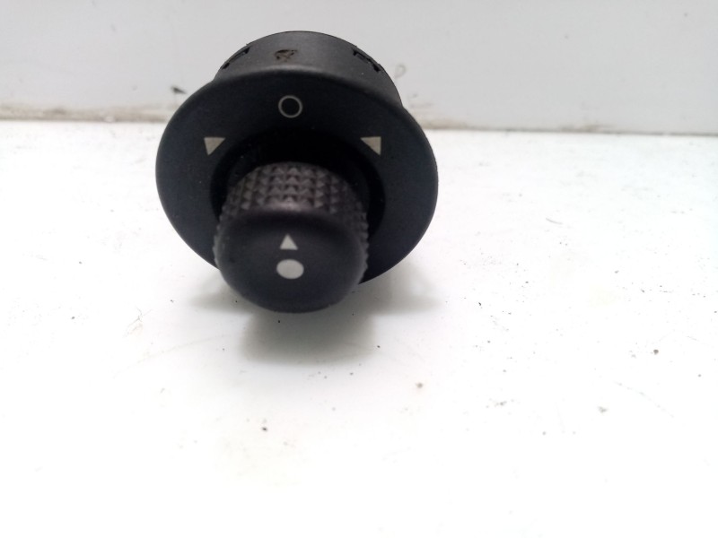 Recambio de mando retrovisor para citroën xsara picasso (n68) 2.0 hdi referencia OEM IAM 185526  