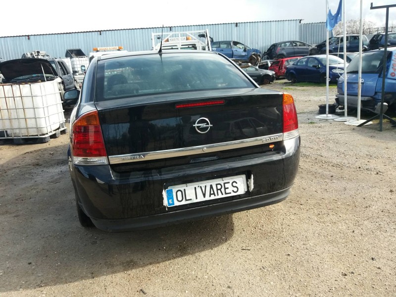 opel vectra c berlina 2.0 dti   |   0.02 - ... | 2002 | 101 cv / 74 kw del año 2002