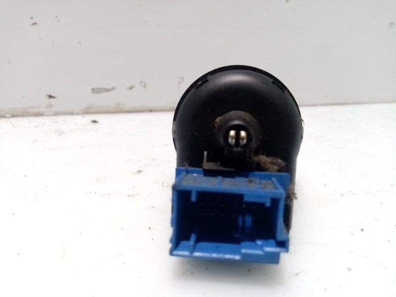 Recambio de mando retrovisor para citroën xsara picasso (n68) 2.0 hdi referencia OEM IAM 185526  