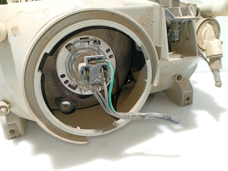 Recambio de faro derecho para renault scenic referencia OEM IAM 7700432097   Recambio de faro derecho para renault scenic referencia OEM IAM 7700432097