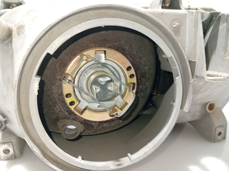 Recambio de faro derecho para renault 25 (b29) referencia OEM IAM 7700784192  063014