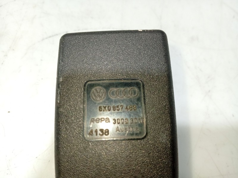 Recambio de anclaje cinturon trasero derecho para seat arosa (6h1) referencia OEM IAM   