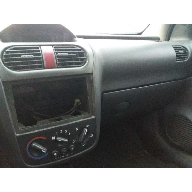 opel corsa c elegance   |   08.00 - 12.03 | 2000 - 2003 | 90 cv / 66 kw del año 2000