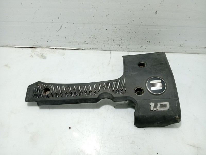 Recambio de tapa motor para seat arosa (6h1) referencia OEM IAM 030103935A  