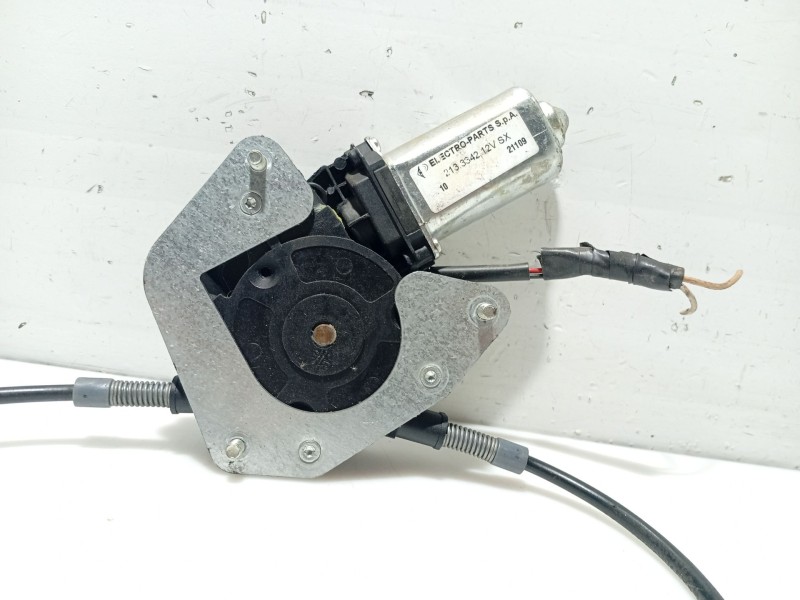 Recambio de elevalunas delantero izquierdo para renault megane i coupe fase 2 referencia OEM IAM 8200038151  