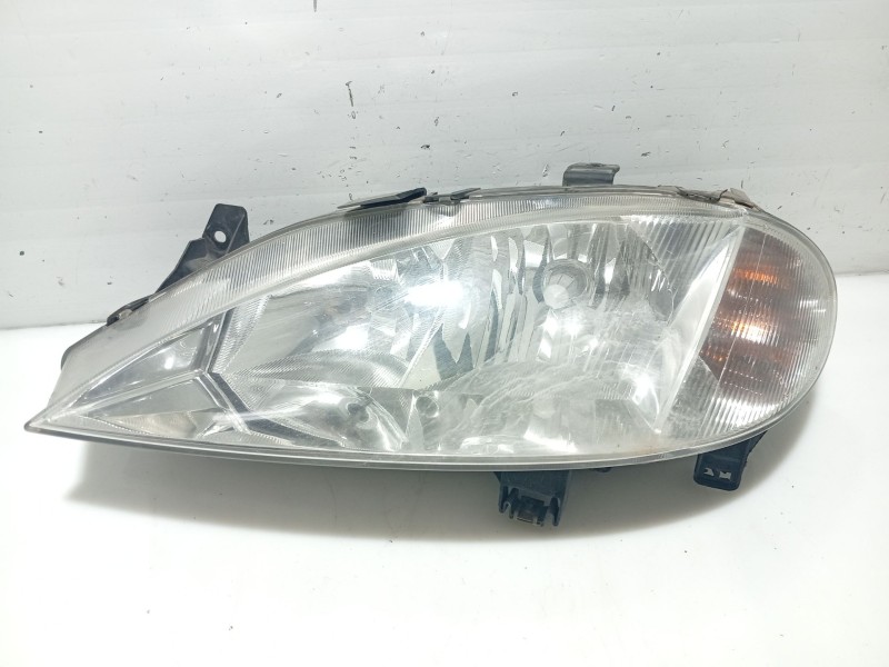 Recambio de faro izquierdo para renault megane i coupe fase 2 referencia OEM IAM 7701040687 7701047184 