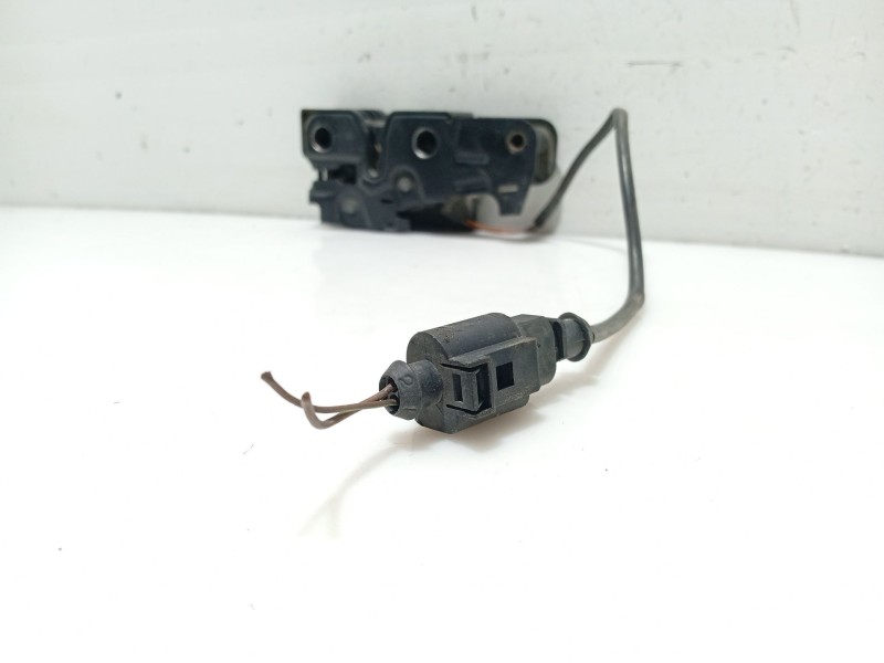 Recambio de cerradura capot para skoda octavia ii (1z3) 1.9 tdi referencia OEM IAM 1Z0823509E 1Z0823509D 