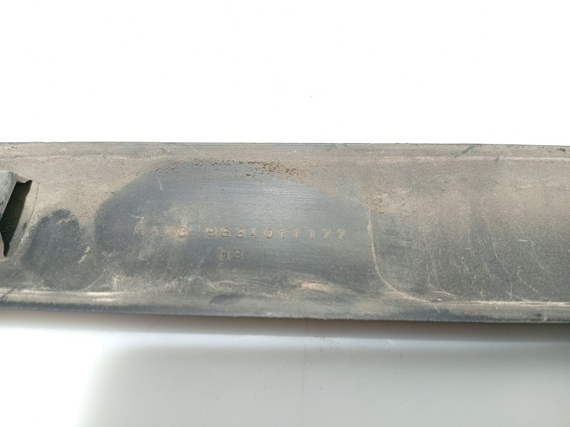 Recambio de moldura para peugeot 307 (3a/c) 1.6 16v referencia OEM IAM 9634011177  