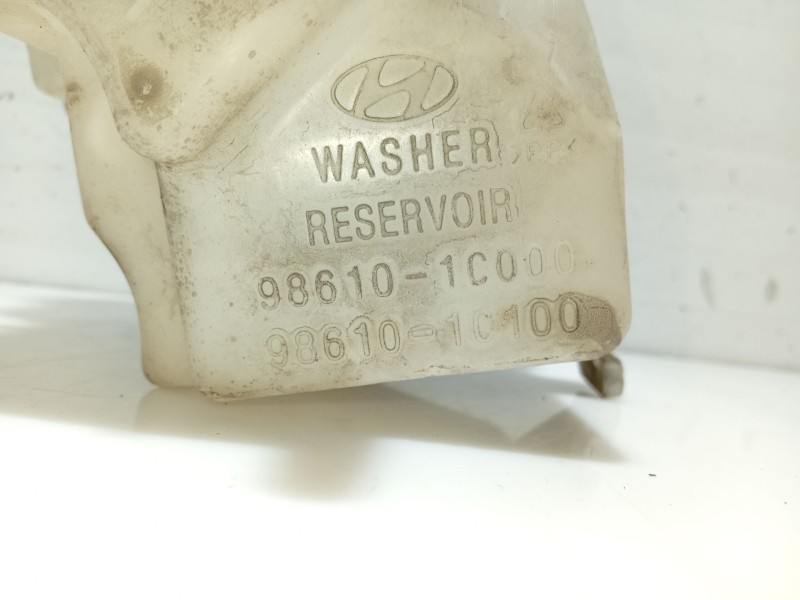 Recambio de deposito limpia para hyundai getz (tb) referencia OEM IAM 986201C000 986101C100 9862326000