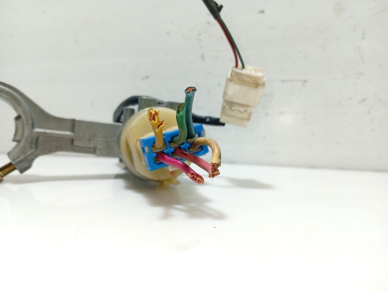 Recambio de juego bombines para hyundai getz (tb) referencia OEM IAM 8190017A40 819701CA00 819801CA00