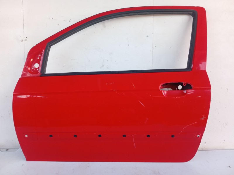 Recambio de puerta delantera izquierda para hyundai getz (tb) referencia OEM IAM 760031C221 761111C210 