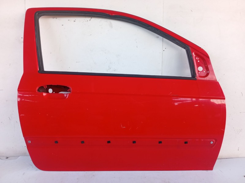 Recambio de puerta delantera derecha para hyundai getz (tb) referencia OEM IAM 760041C221 761211C210 