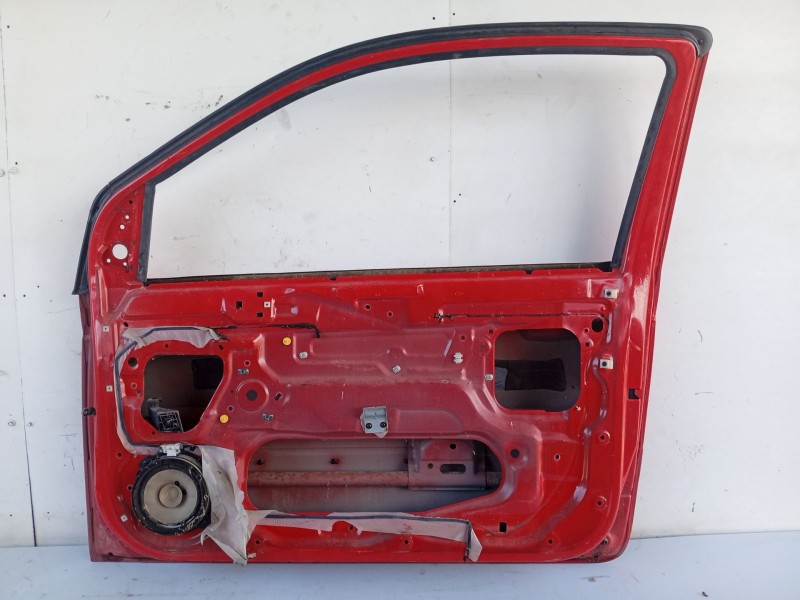 Recambio de puerta delantera derecha para hyundai getz (tb) referencia OEM IAM 760041C221 761211C210 