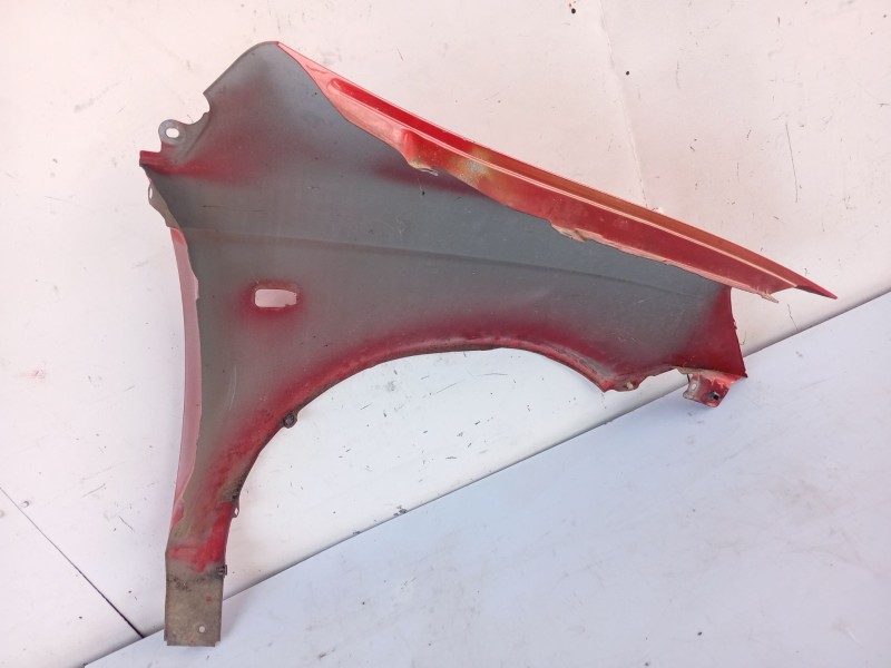 Recambio de aleta delantera izquierda para hyundai getz (tb) referencia OEM IAM 663111C350D  