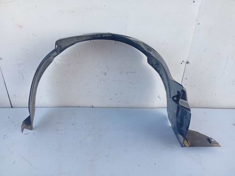 Recambio de paso de rueda delantero izquierdo para hyundai getz (tb) referencia OEM IAM 868111C000 868151C000 