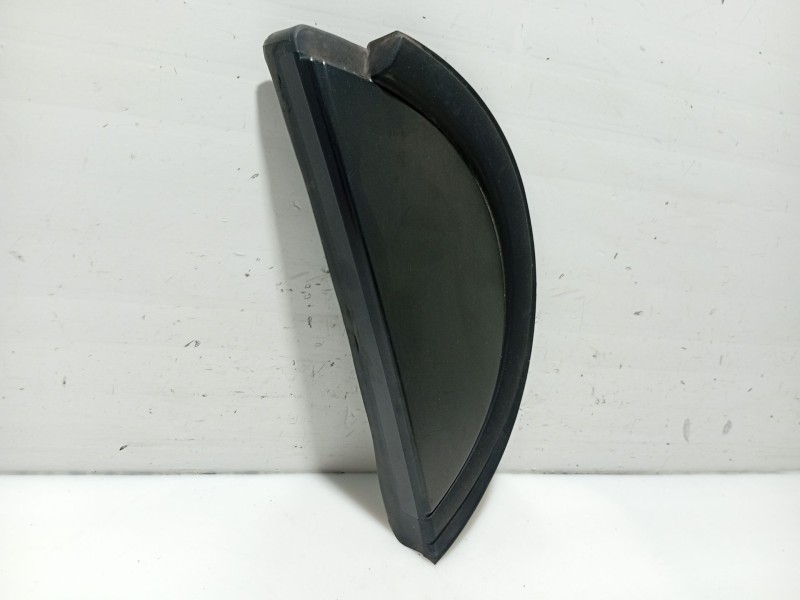 Recambio de moldura para peugeot 208 i (ca_, cc_) 1.0 referencia OEM IAM 9674720077  