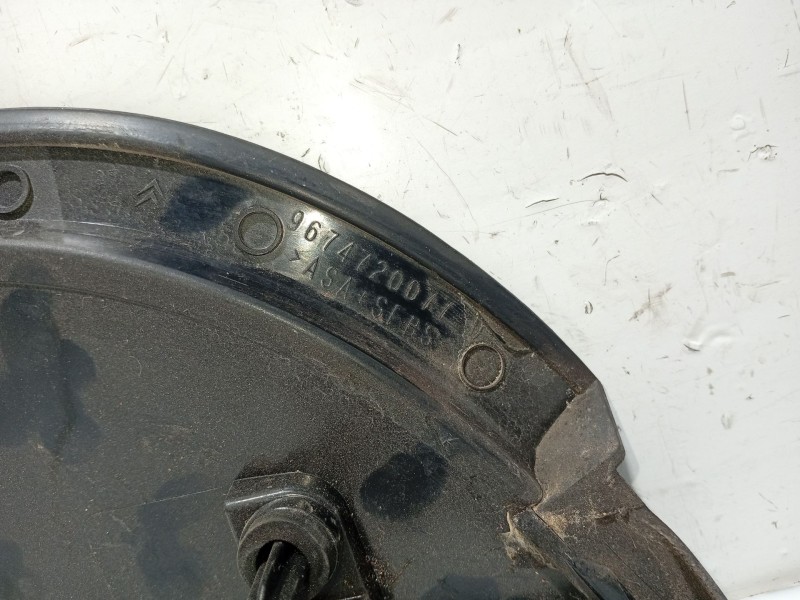 Recambio de moldura para peugeot 208 i (ca_, cc_) 1.0 referencia OEM IAM 9674720077  