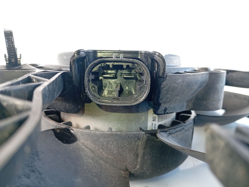 Recambio de electroventilador para peugeot 208 i (ca_, cc_) 1.0 referencia OEM IAM 9829774580  