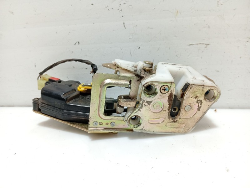 Recambio de cerradura puerta trasera derecha para chevrolet matiz referencia OEM IAM 96601459  