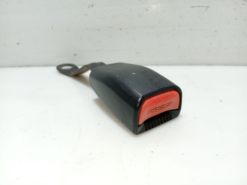 Recambio de enganche cinturon delantero derecho para chevrolet matiz referencia OEM IAM 96407283  