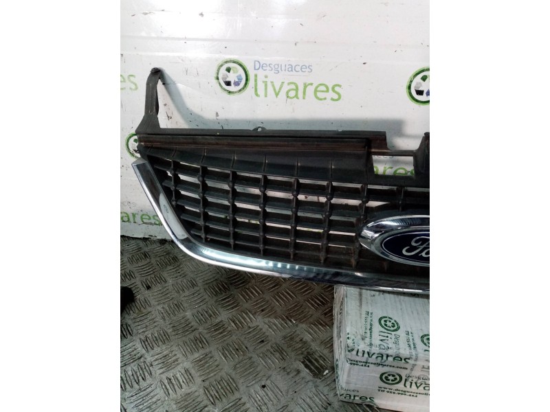 Recambio de rejilla delantera para  referencia OEM IAM 7S718200A  