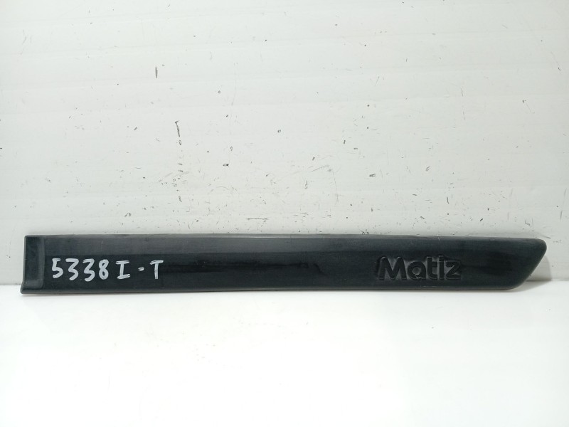 Recambio de moldura puerta trasera izquierda para chevrolet matiz referencia OEM IAM 96657023  