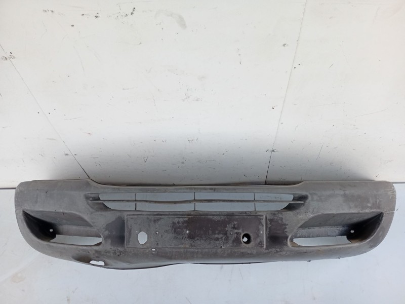 Recambio de paragolpes delantero para mercedes-benz sprinter 02.00  furg. distrib. carga referencia OEM IAM A9018800670  