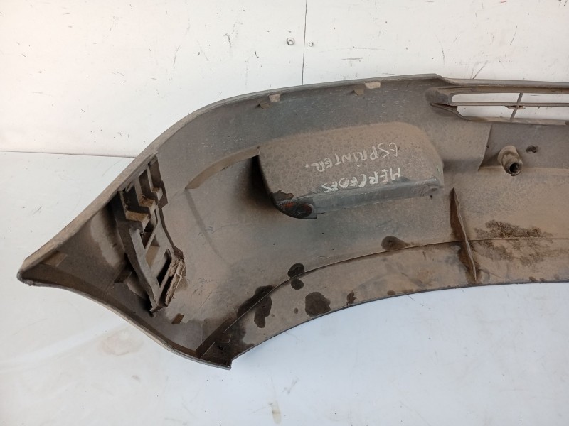 Recambio de paragolpes delantero para mercedes-benz sprinter 02.00  furg. distrib. carga referencia OEM IAM A9018800670  