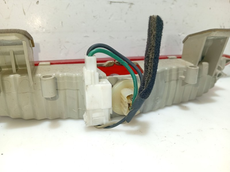 Recambio de luz central de freno para kia picanto referencia OEM IAM 9275007000  