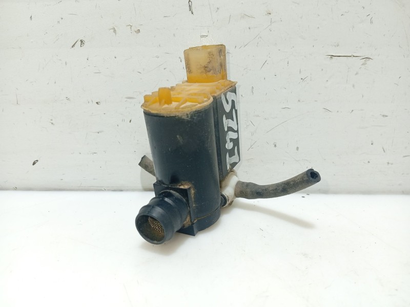 Recambio de bomba limpia para kia picanto referencia OEM IAM 985102C100  