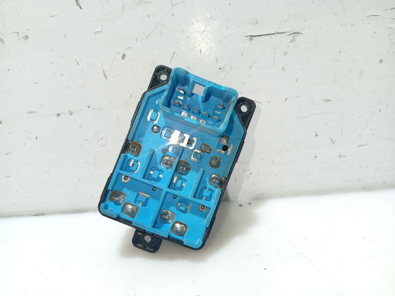 Recambio de mando elevalunas delantero izquierdo para kia picanto referencia OEM IAM   