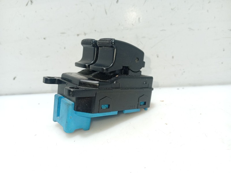 Recambio de mando elevalunas delantero izquierdo para kia picanto referencia OEM IAM   