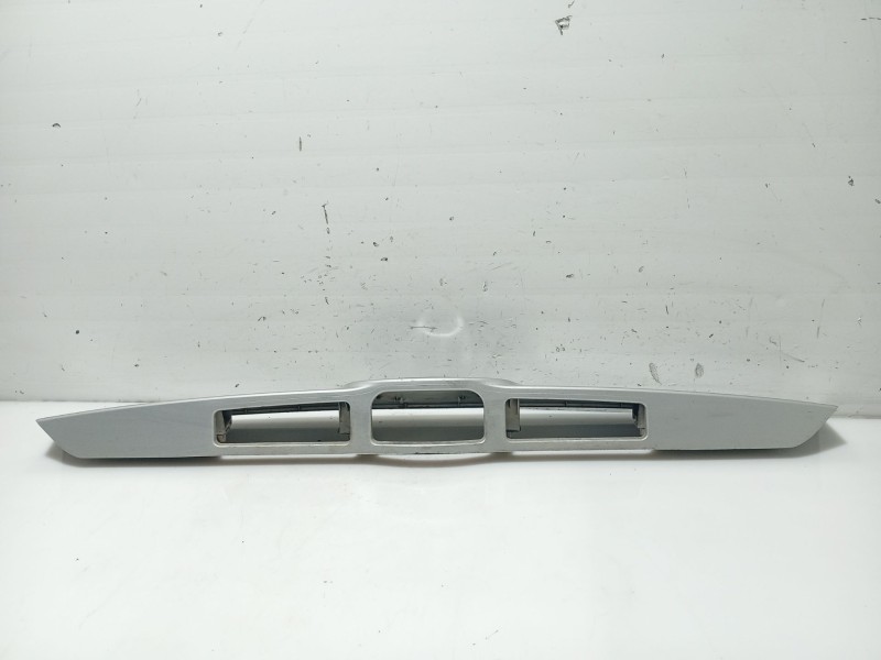 Recambio de moldura para kia picanto referencia OEM IAM 8731007500  