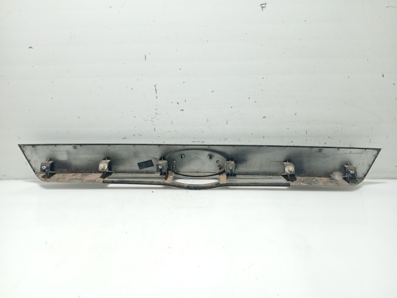 Recambio de moldura para kia picanto referencia OEM IAM 8731007500  