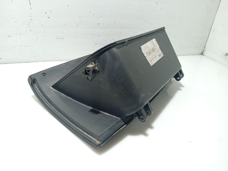 Recambio de guantera para kia picanto referencia OEM IAM 8451007000EQ  