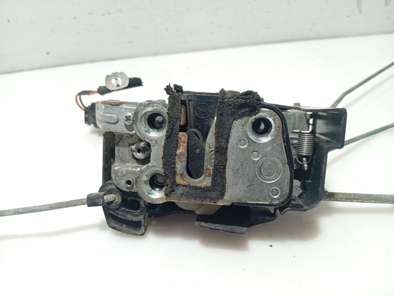 Recambio de cerradura puerta trasera derecha para kia picanto referencia OEM IAM 8142007010EQ  