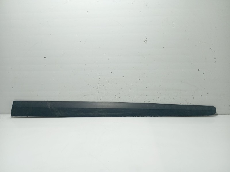 Recambio de moldura puerta delantera derecha para kia picanto referencia OEM IAM   