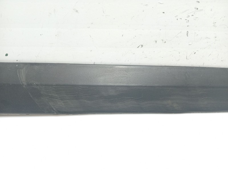 Recambio de moldura puerta delantera derecha para kia picanto referencia OEM IAM   