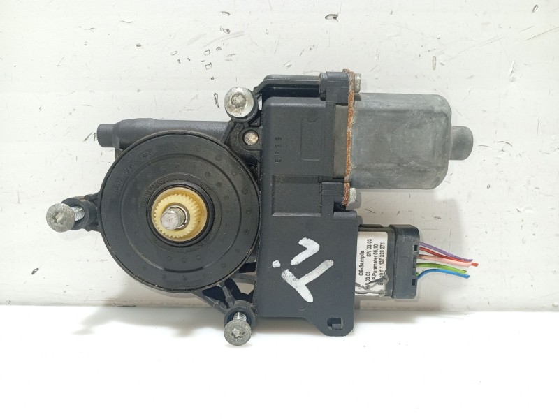 Recambio de motor elevalunas trasero izquierdo para peugeot 308 i (4a_, 4c_) 2.0 hdi referencia OEM IAM 9223C8 9659834880 013082