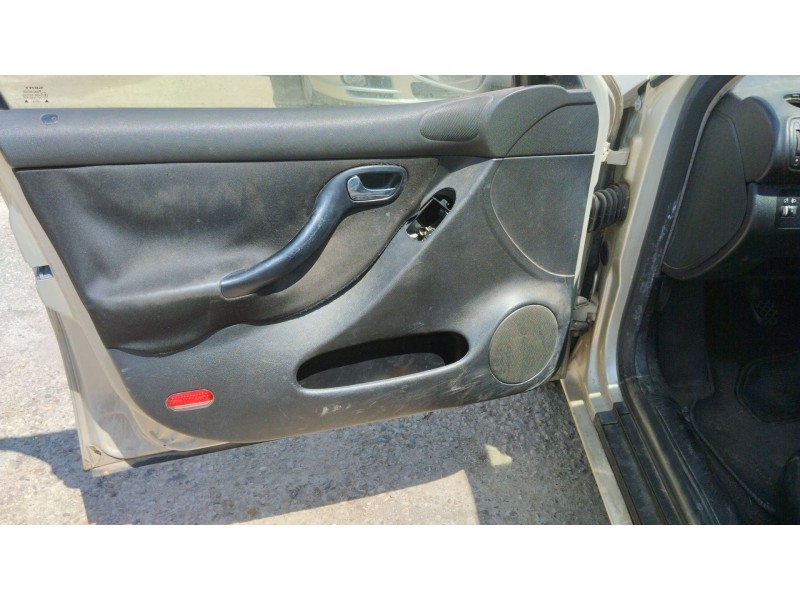 seat leon (1m1) del año 2000