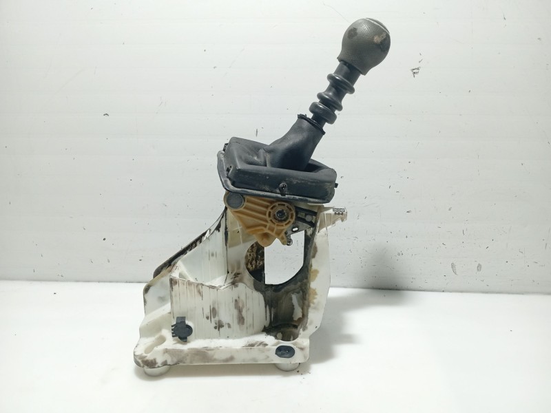 Recambio de palanca cambio para peugeot 308 i (4a_, 4c_) 2.0 hdi referencia OEM IAM 2400FZ  