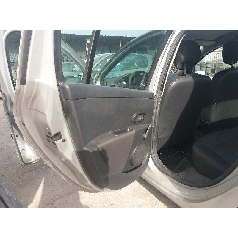 renault clio iii business   |   10.07 - 12.09 | 2007 - 2009 | 68 cv / 50 kw del año 2007