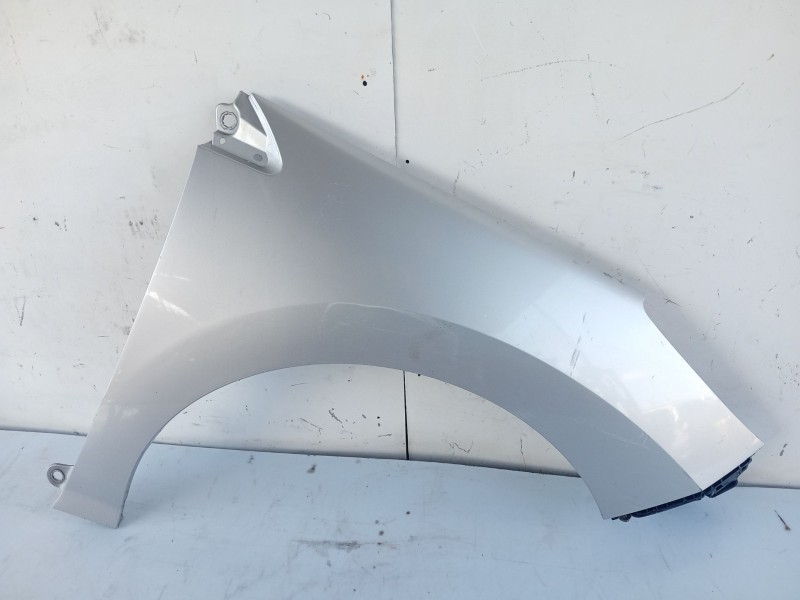 Recambio de aleta delantera derecha para peugeot 308 i (4a_, 4c_) 2.0 hdi referencia OEM IAM 7841Y1  