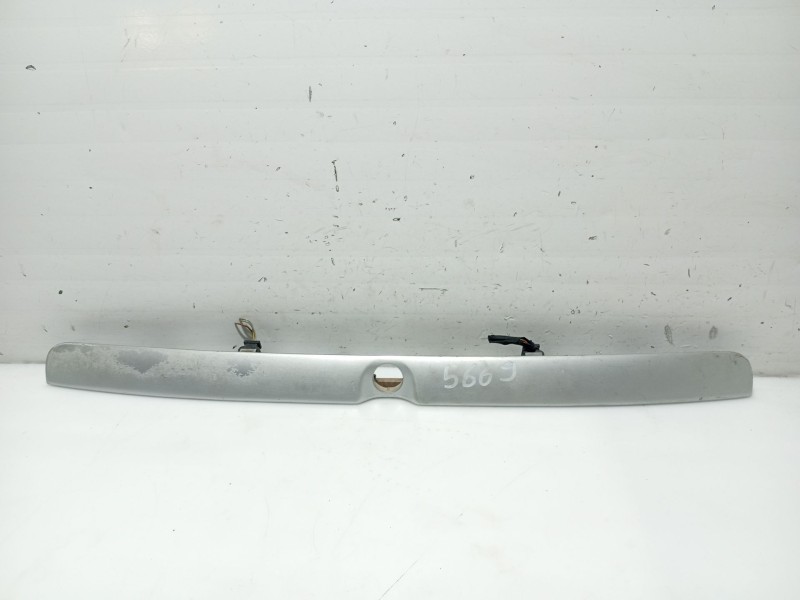 Recambio de moldura para audi a4 b5 (8d2) 1.9 tdi referencia OEM IAM 8D5827576B 8D0943021 