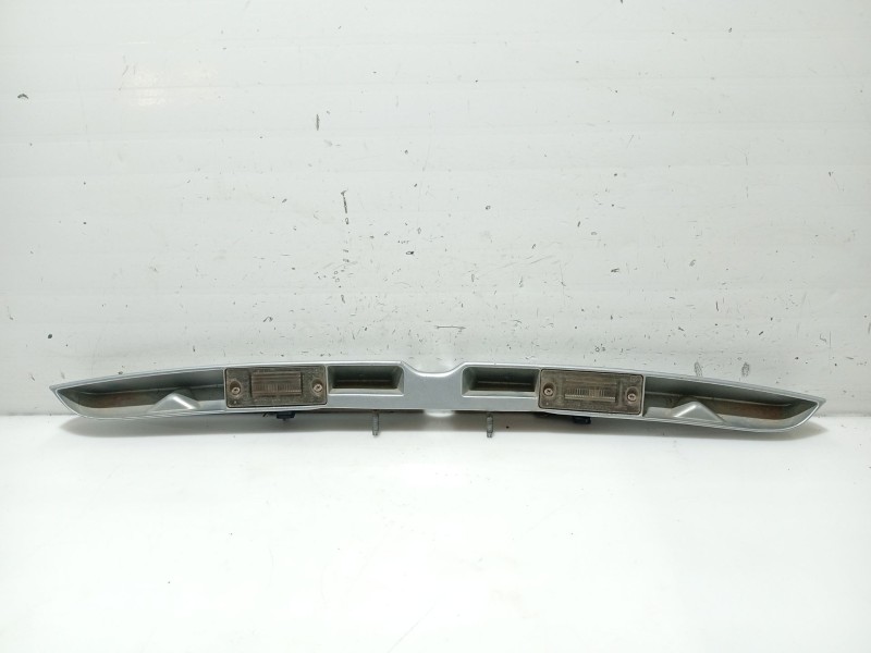 Recambio de moldura para audi a4 b5 (8d2) 1.9 tdi referencia OEM IAM 8D5827576B 8D0943021 