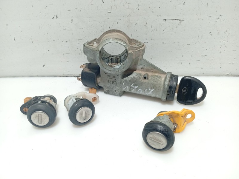 Recambio de juego bombines para tata indica referencia OEM IAM 4707JB  