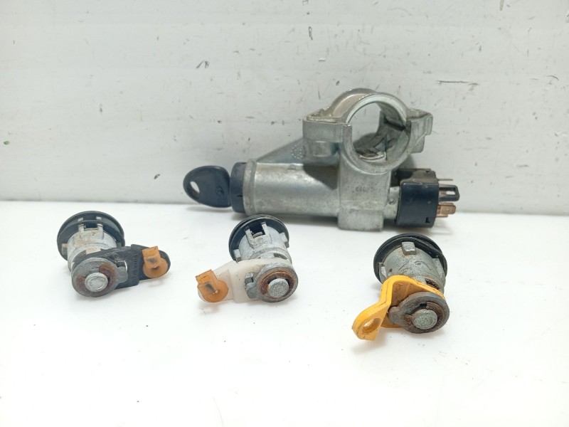 Recambio de juego bombines para tata indica referencia OEM IAM 4707JB  