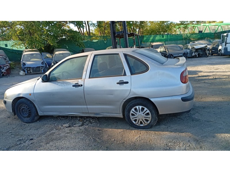 seat cordoba vario (6k5) del año 2000
