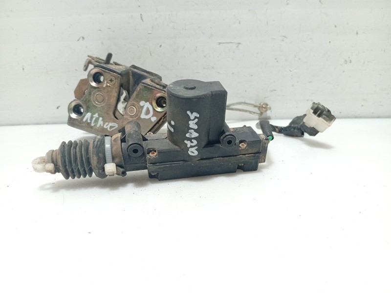 Recambio de cerradura puerta trasera derecha para tata indica referencia OEM IAM 4707CTD  